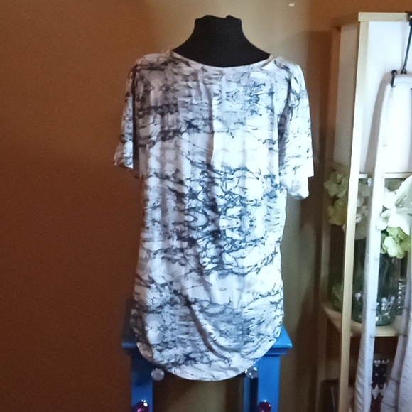 Silver black grey marbled t-shirt - Picture 7 of 8